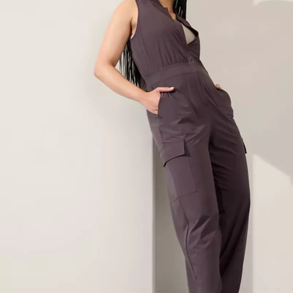 Athleta Brooklyn Utility Jumpsuit shale - Picture 4 of 9